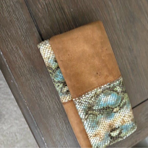HOBO Tan and Snake Print Clutch - Picture 2 of 6
